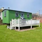 Vakantiehuis Hannahs Shepherds Hut - Uk43564 *