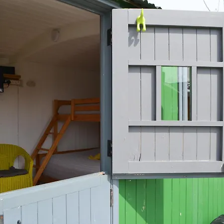 Hannahs Shepherds Hut - Uk43564 Vakantiehuis Bowness-on-Solway