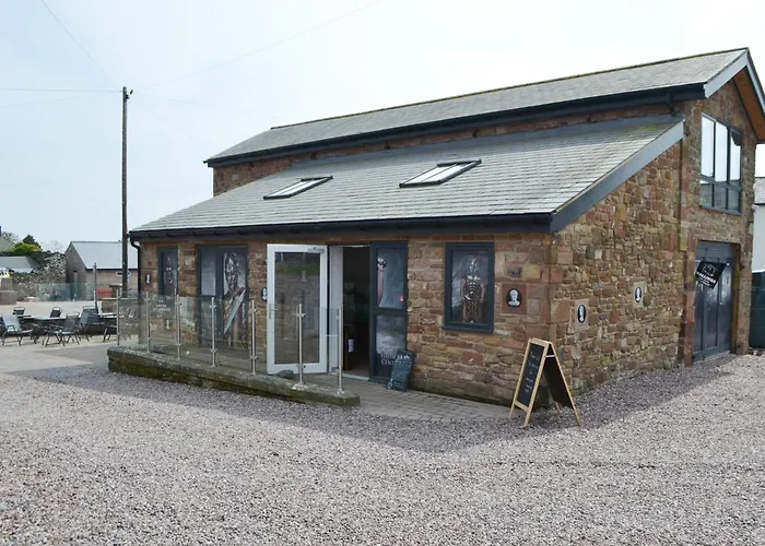 Hannahs Shepherds Hut - Uk43564